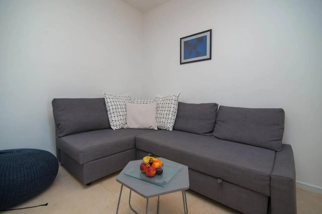 Apartments With A Parking Space Veli Losinj, Losinj - 21187 0*,