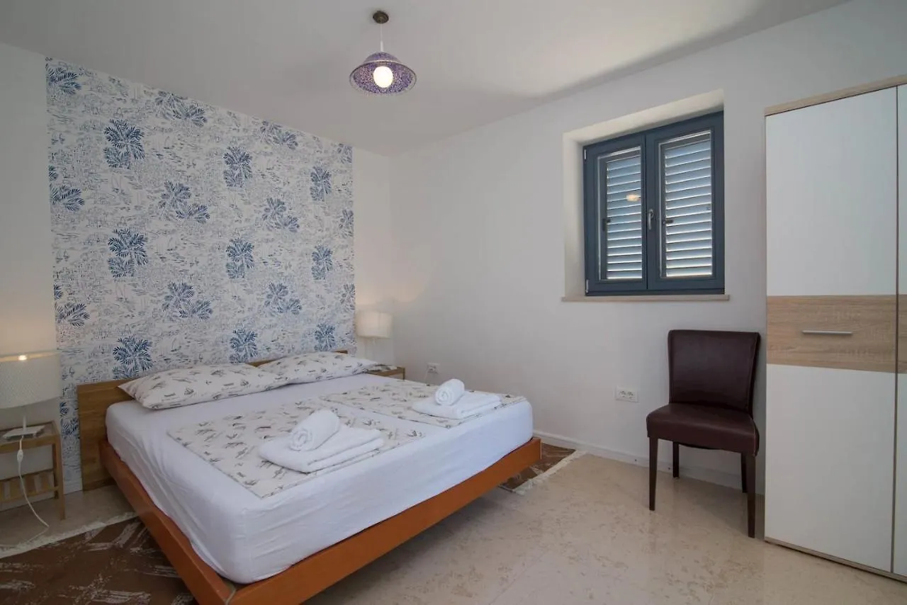 Apartments With A Parking Space Veli Losinj, Losinj - 21187
