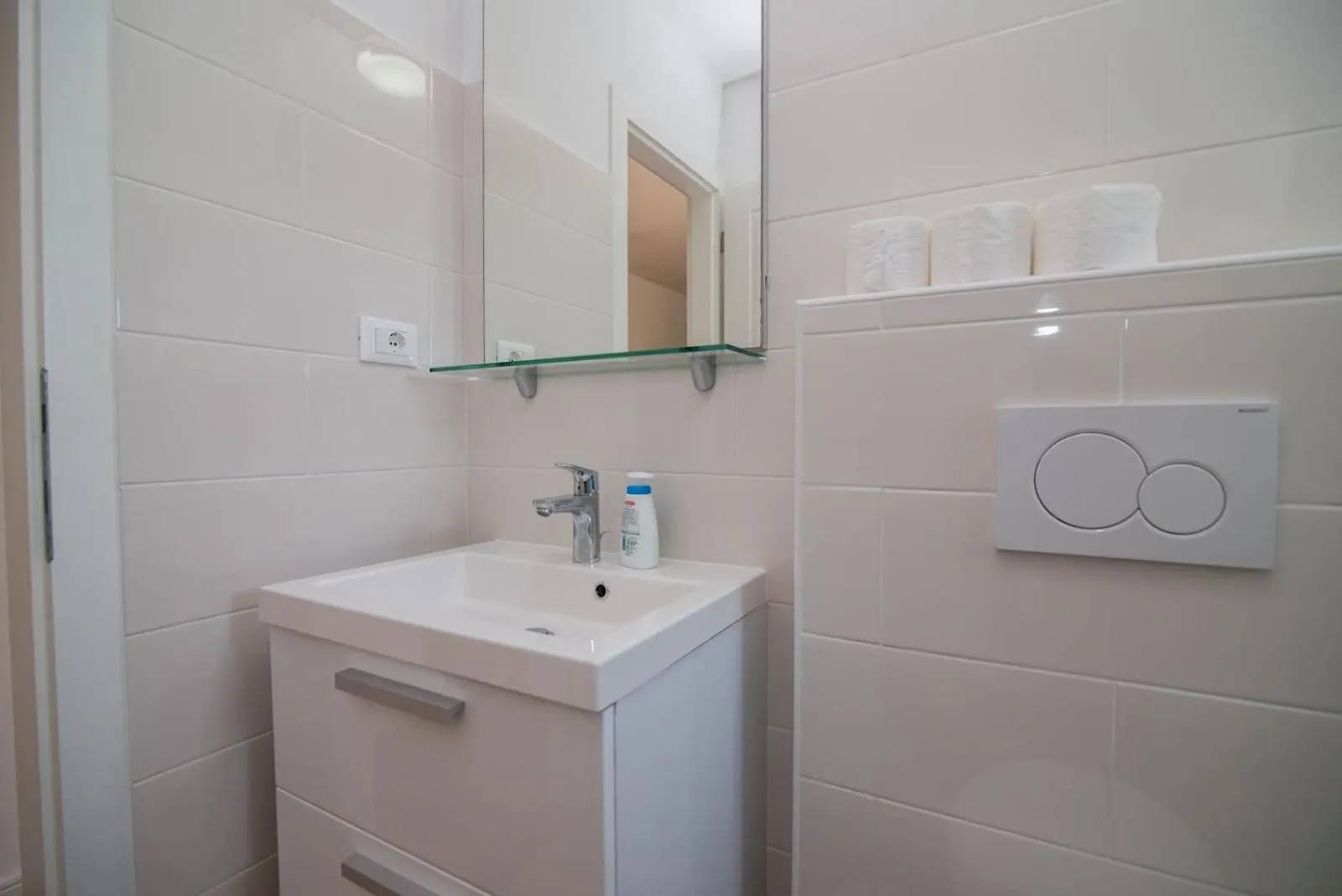 Apartments With A Parking Space Veli Losinj, Losinj - 21187