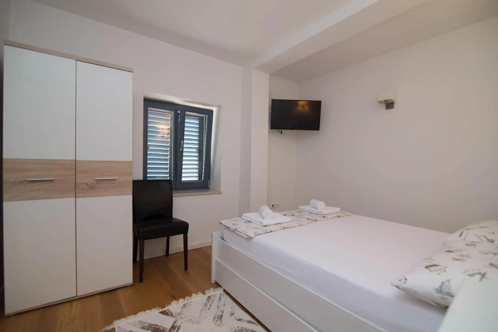 Apartments With A Parking Space Veli Losinj, Losinj - 21187